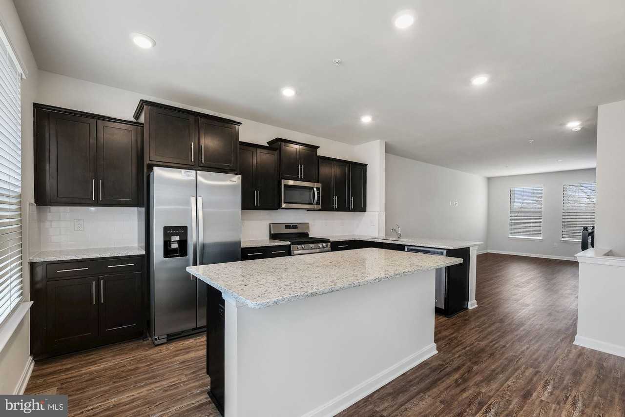 5131 Constitution St - Photo 6 of 28