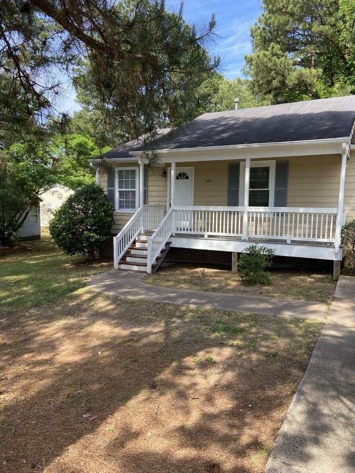 305 N Hardee St - Photo 2 of 21