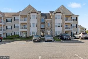featured image of 407 Aggies Cir Unit D #4