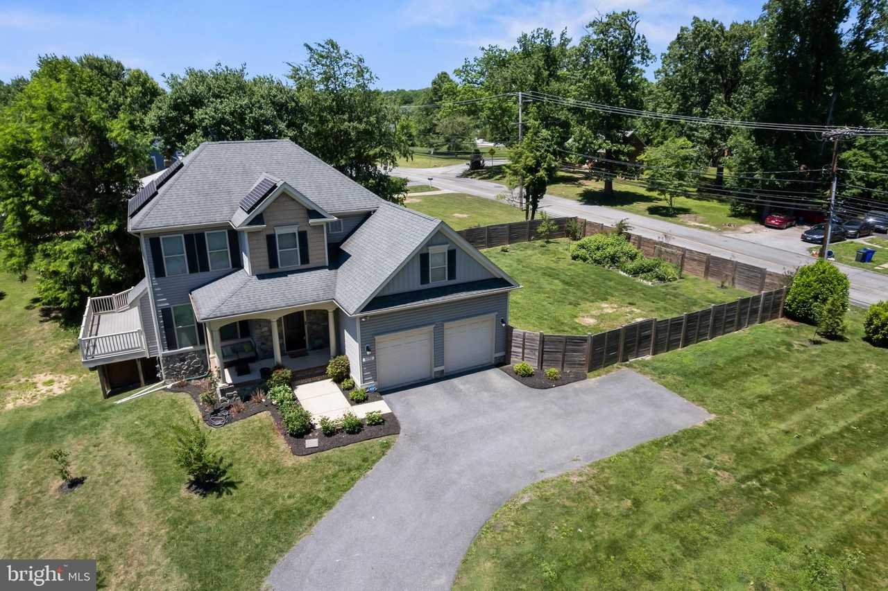 5790 Hunt Club Rd - Photo 7 of 50