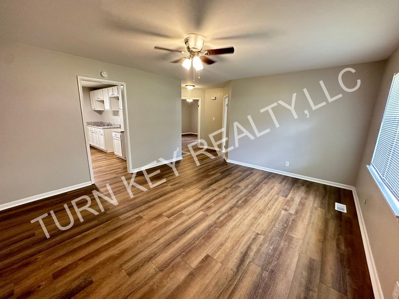 6220 Cole Ave - Photo 2 of 6