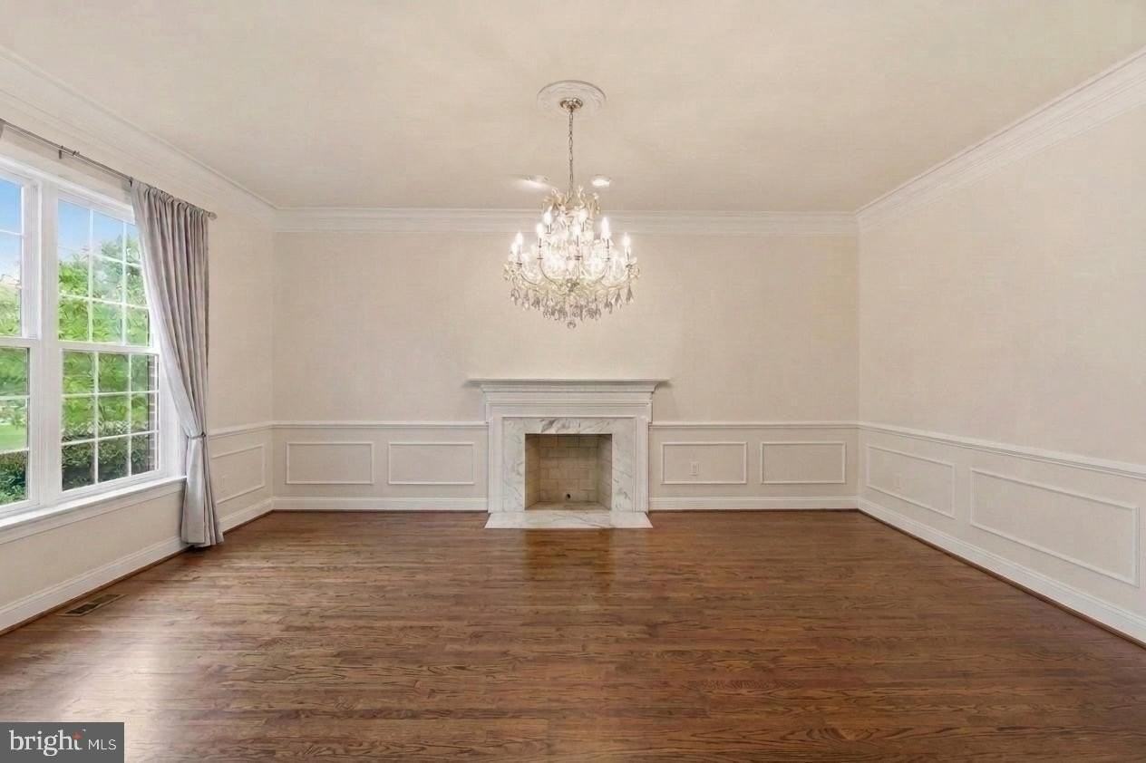 13010 Boswell Ct - Photo 6 of 21