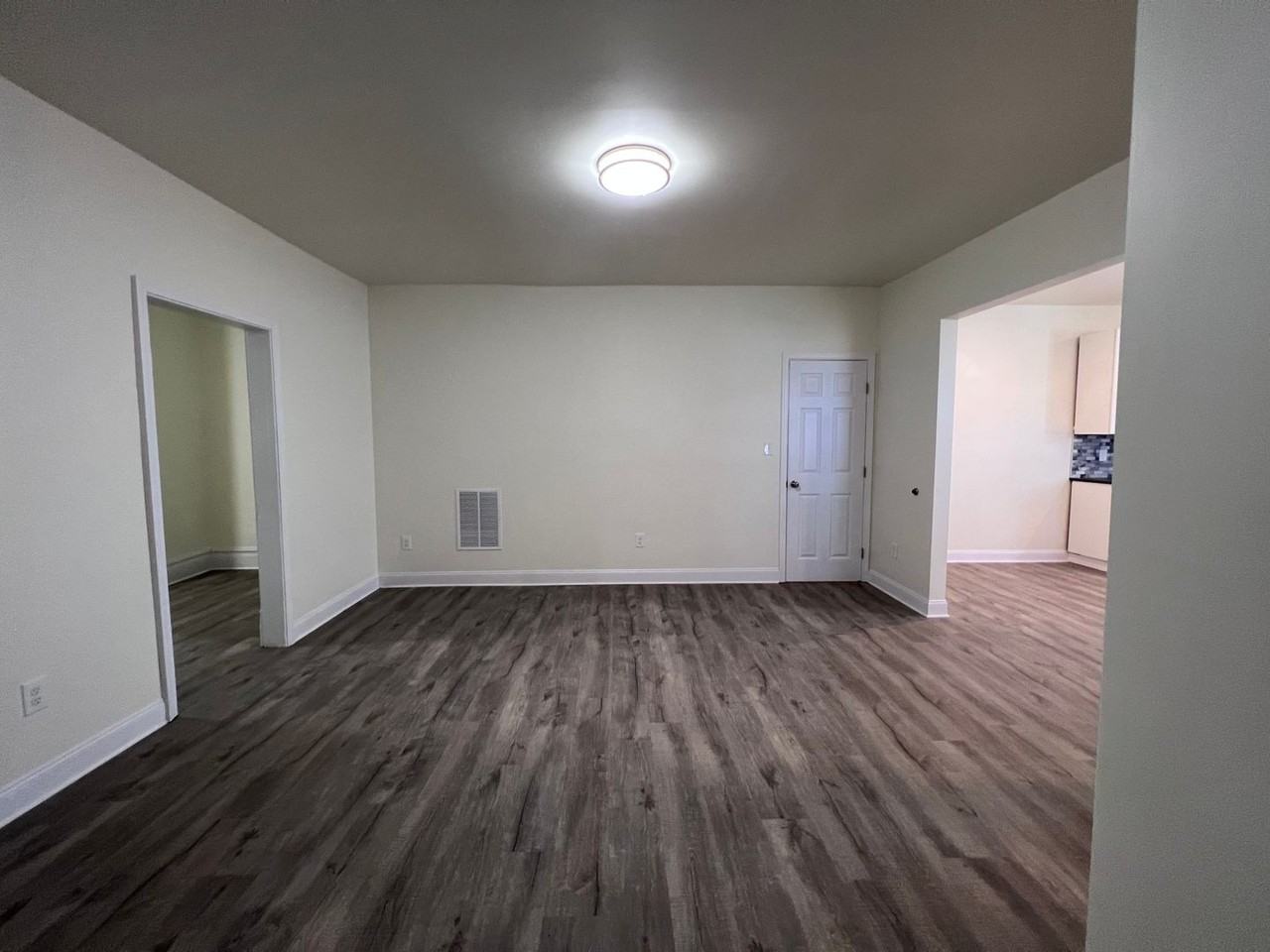 2918 Devlin St - Photo 7 of 33