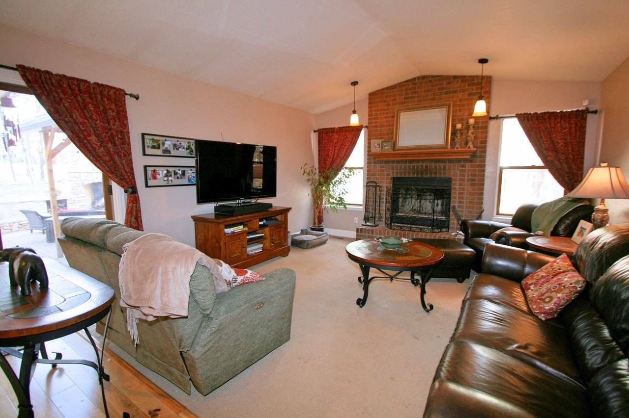 12240 Lazy H Way - Photo 7 of 30