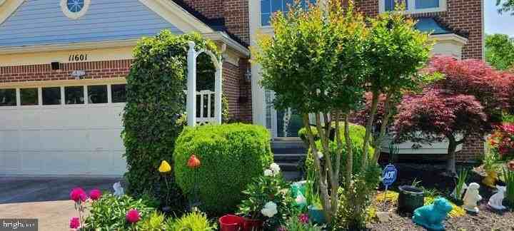 11601 Lighthouse Dr - Photo 2 of 21