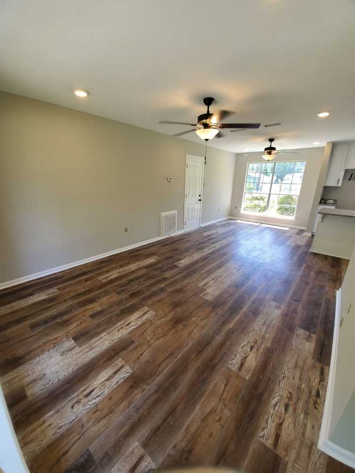 103 Greene Dr - Photo 3 of 19