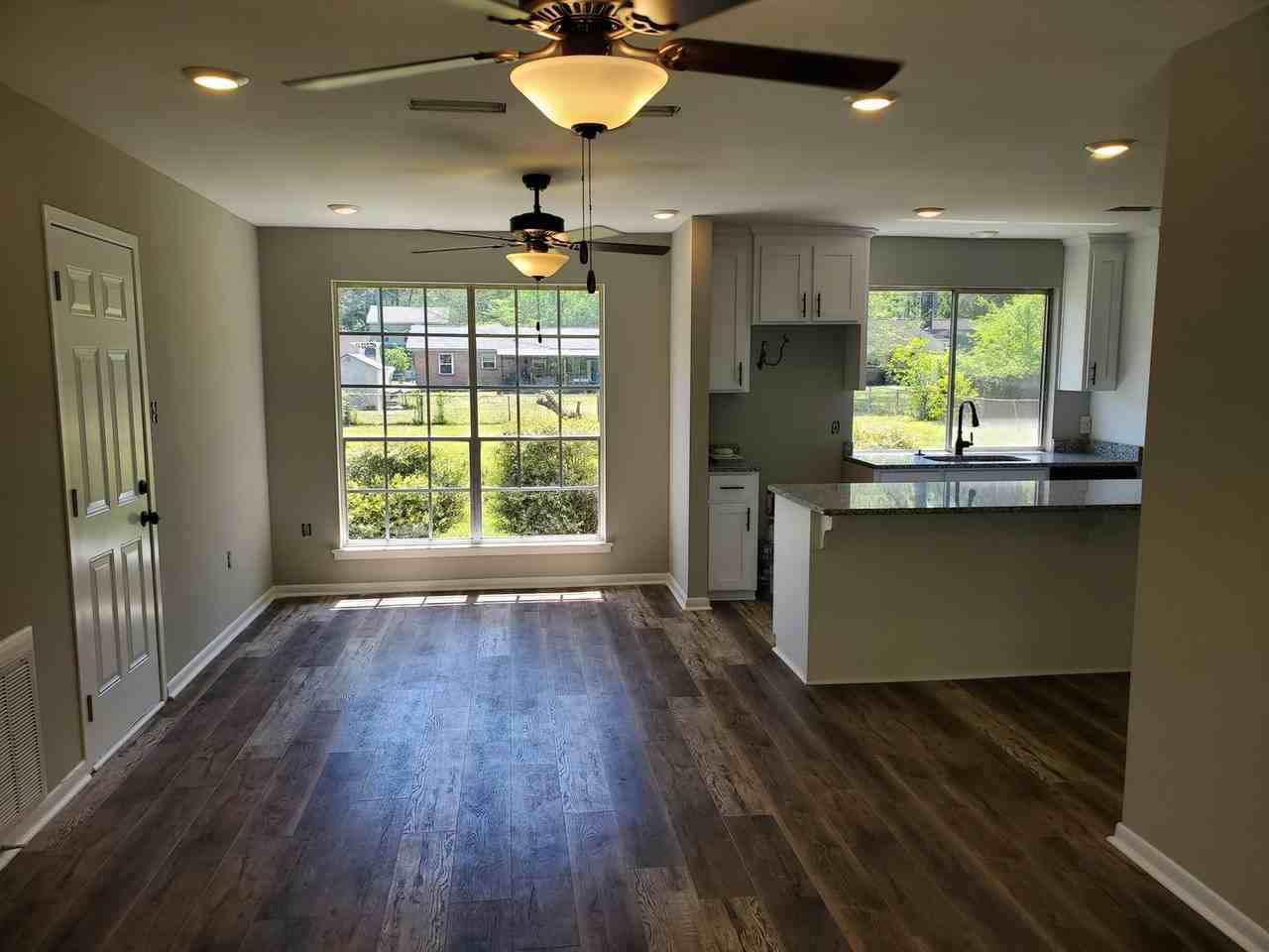 103 Greene Dr - Photo 5 of 19