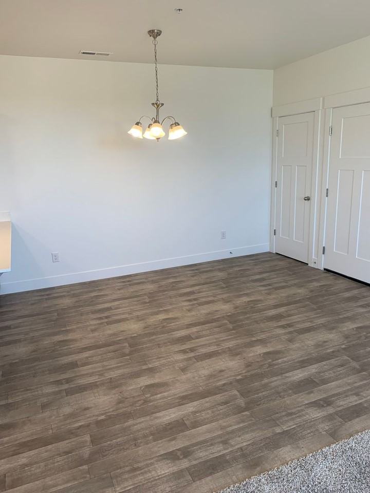 3325 W 1830 N - Photo 5 of 35