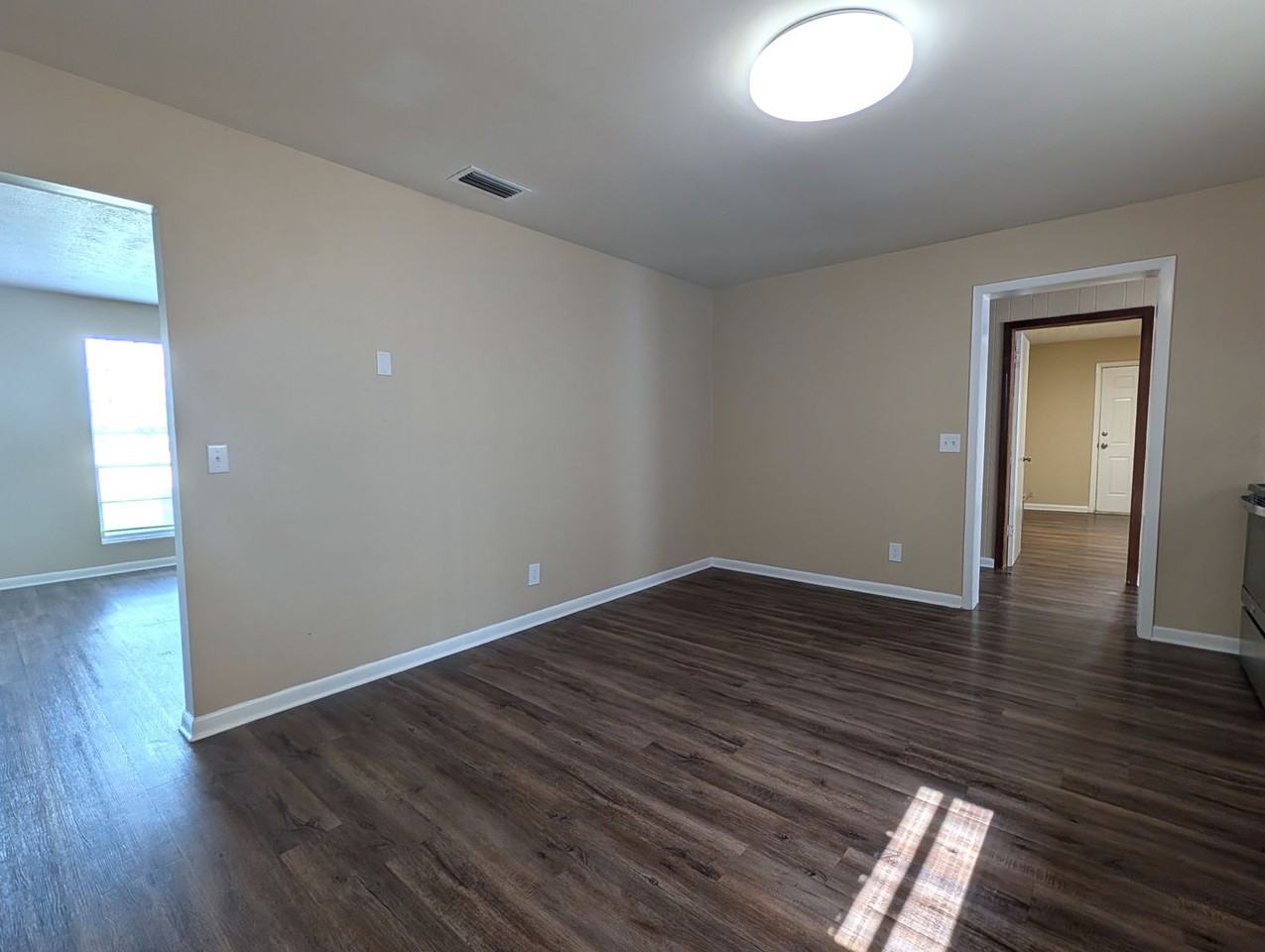 6036 Bizier Rd E - Photo 5 of 22