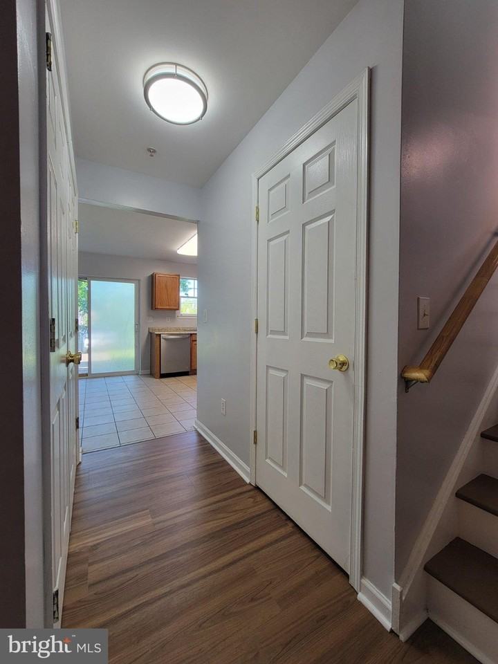 97 Spring St - Photo 3 of 16