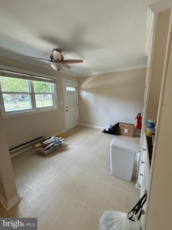 24 George St #6 - Photo 3 of 14
