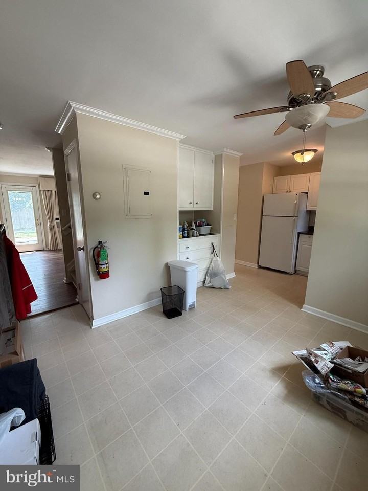 24 George St #6 - Photo 4 of 14