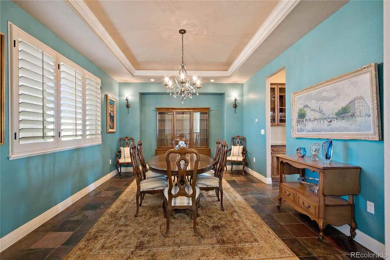 13963 Powhaton Rd - Photo 3 of 33