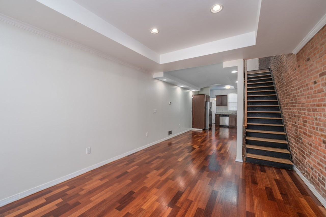 3218 E Lombard St - Photo 2 of 20