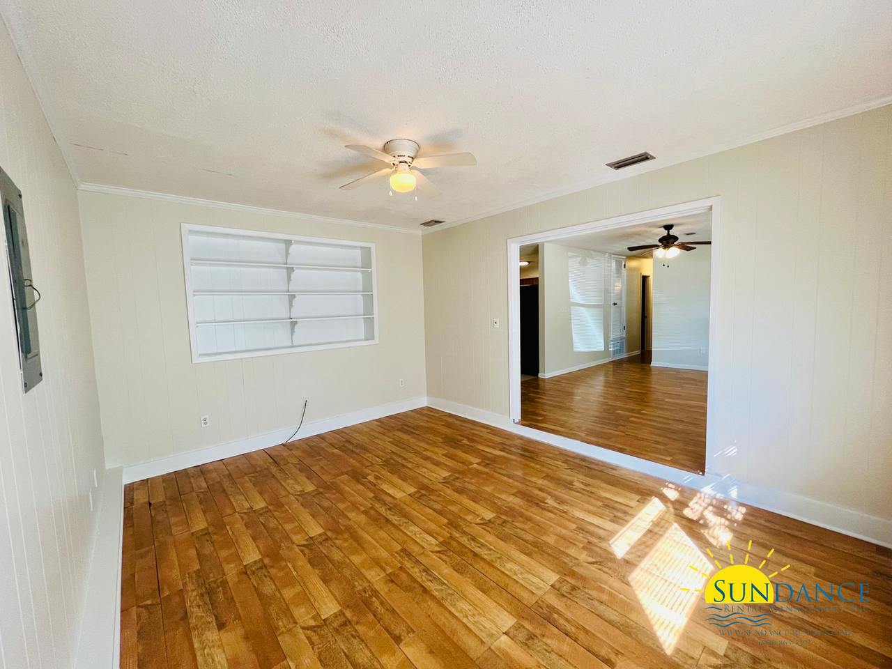 323 23rd St - Photo 2 of 21