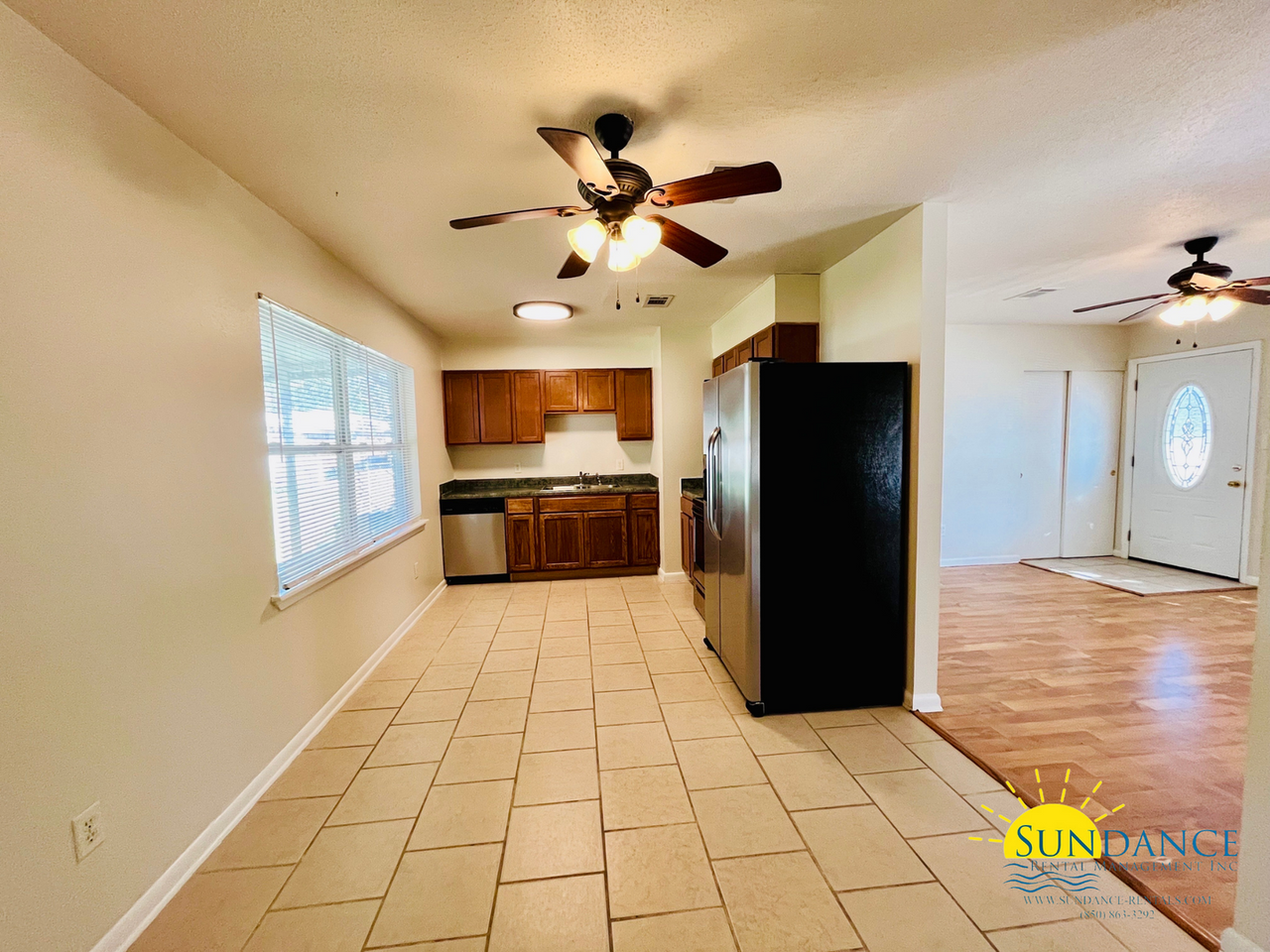 323 23rd St - Photo 5 of 21