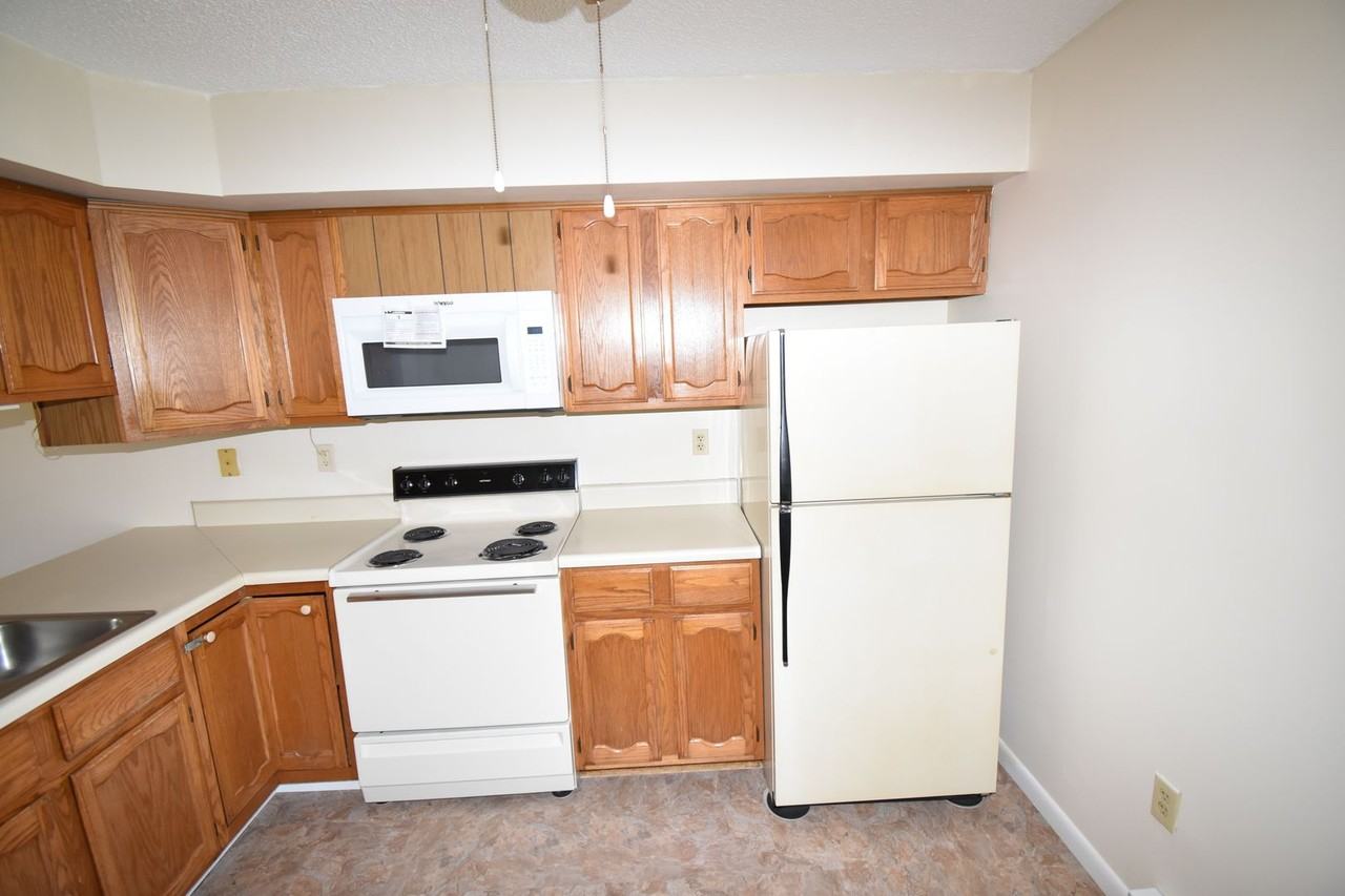 310 S Lincoln Ave #4 - Photo 5 of 15