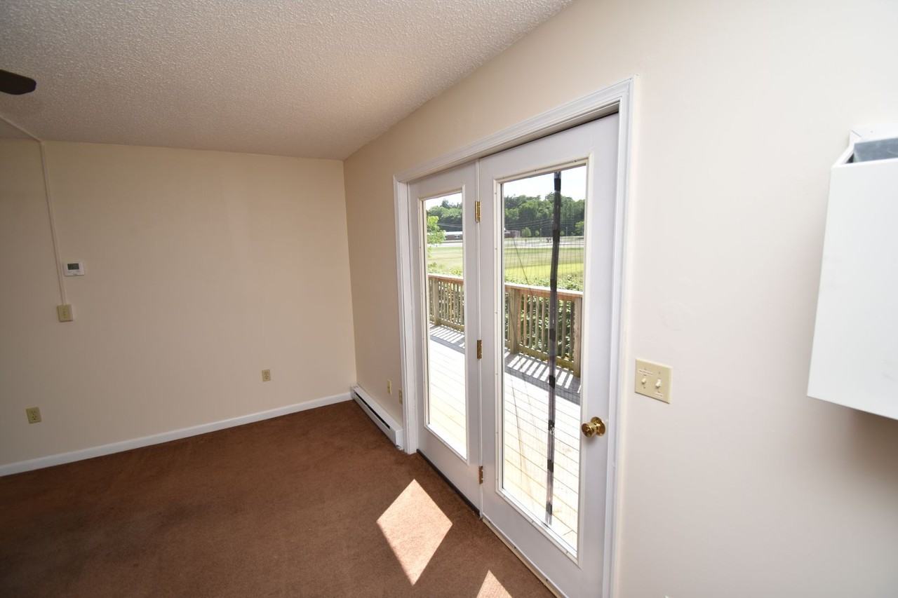 310 S Lincoln Ave #4 - Photo 6 of 15