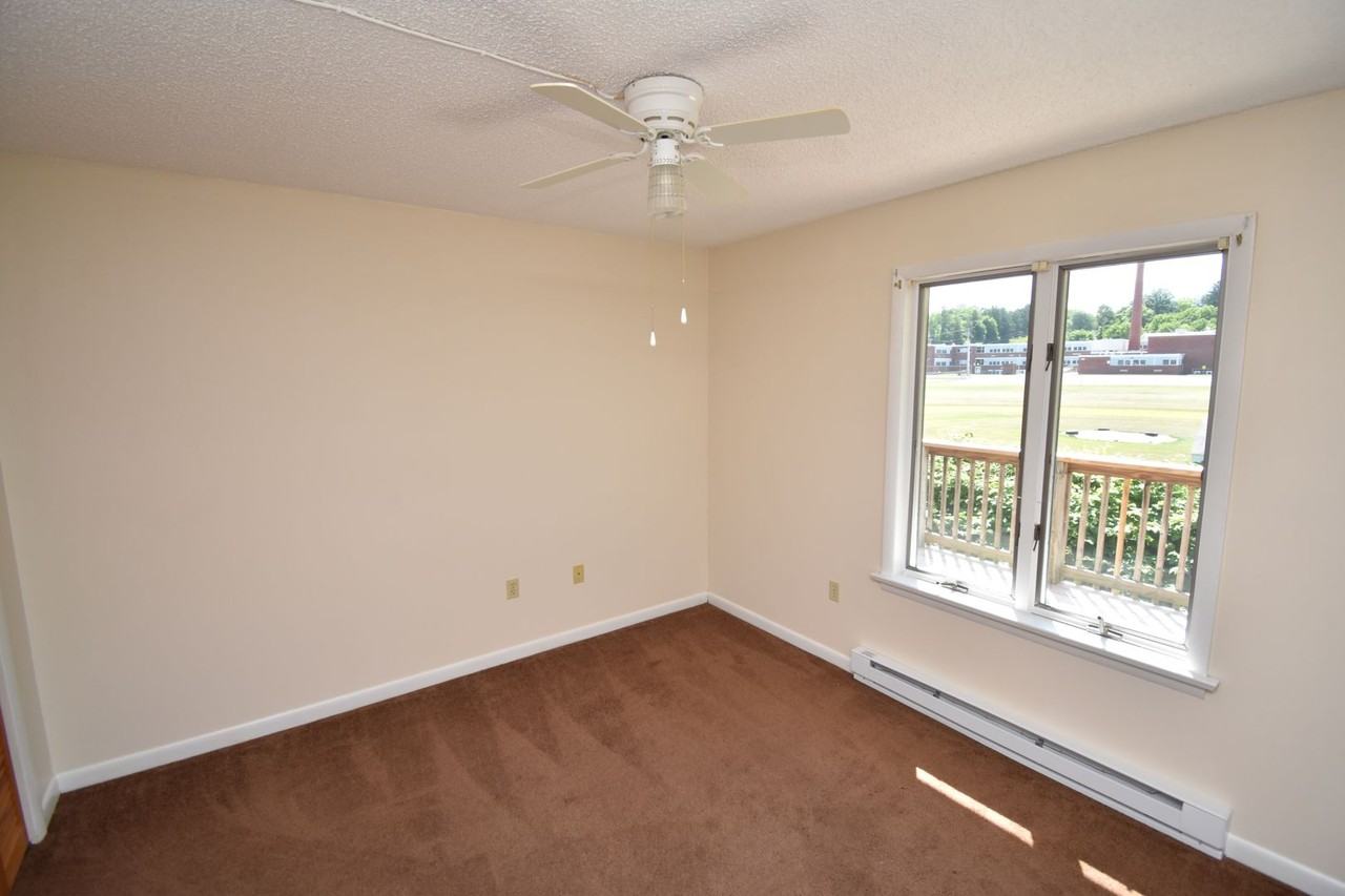 310 S Lincoln Ave #4 - Photo 7 of 15
