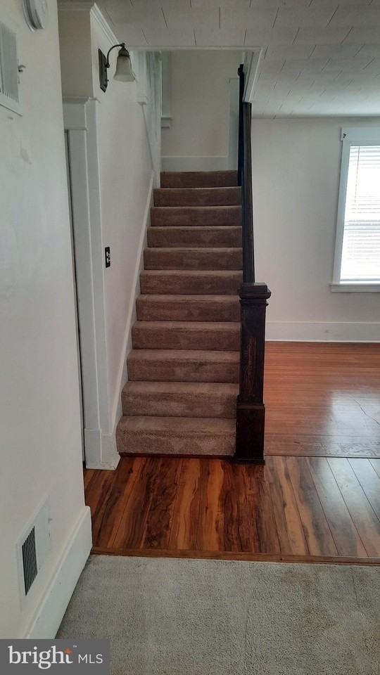 111 N 23rd St - Photo 4 of 19