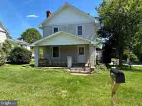 888 Walnut St - Photo 1 of 1