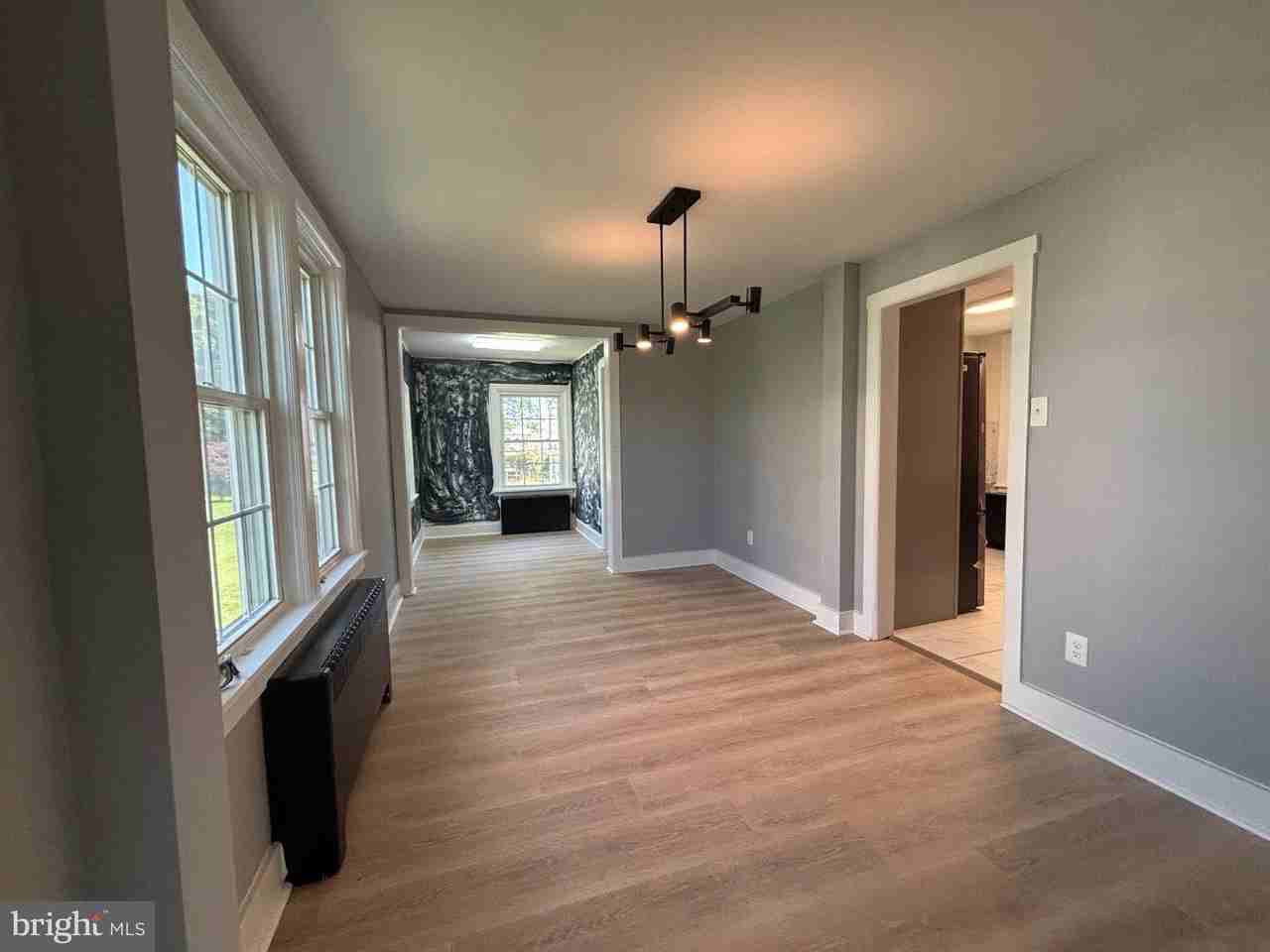 888 Walnut St - Photo 6 of 37