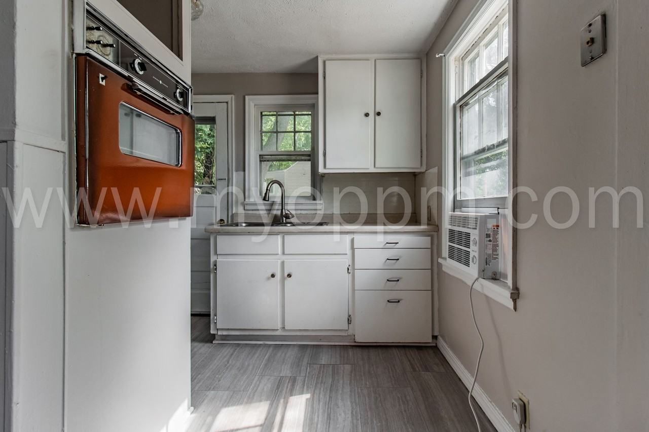 9 Martinview Rd