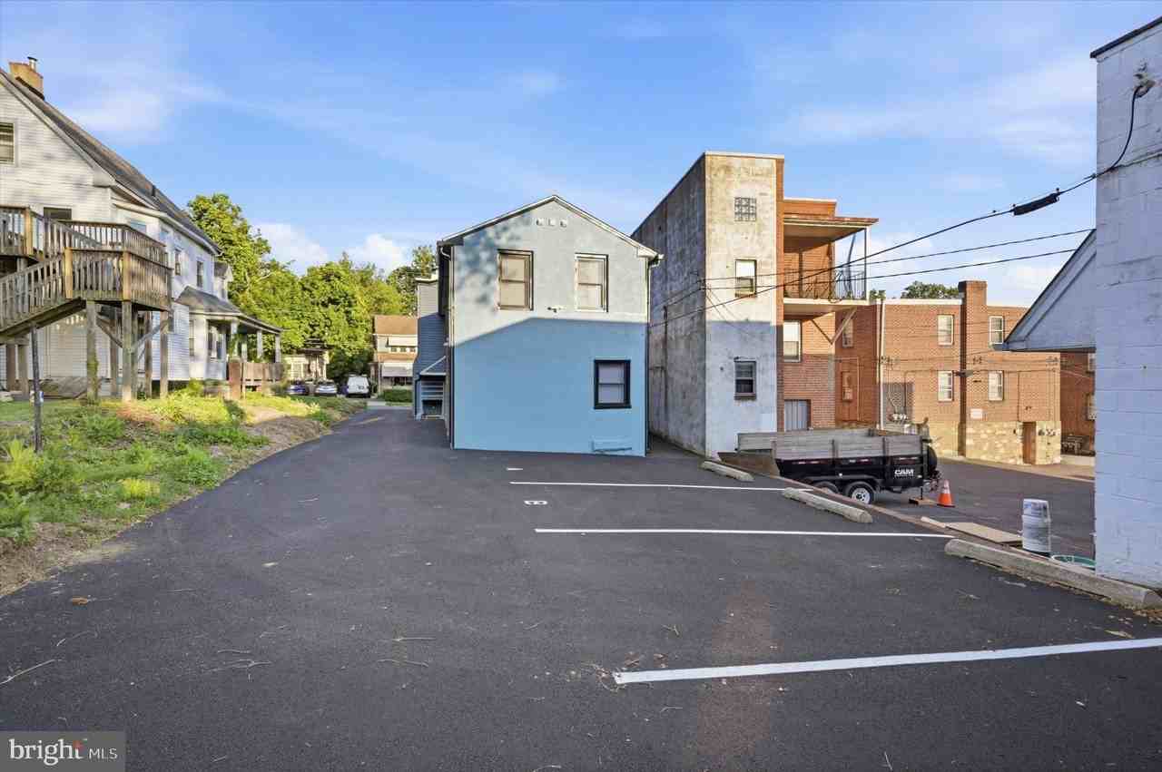 514 Ryers Ave #B - Photo 4 of 21