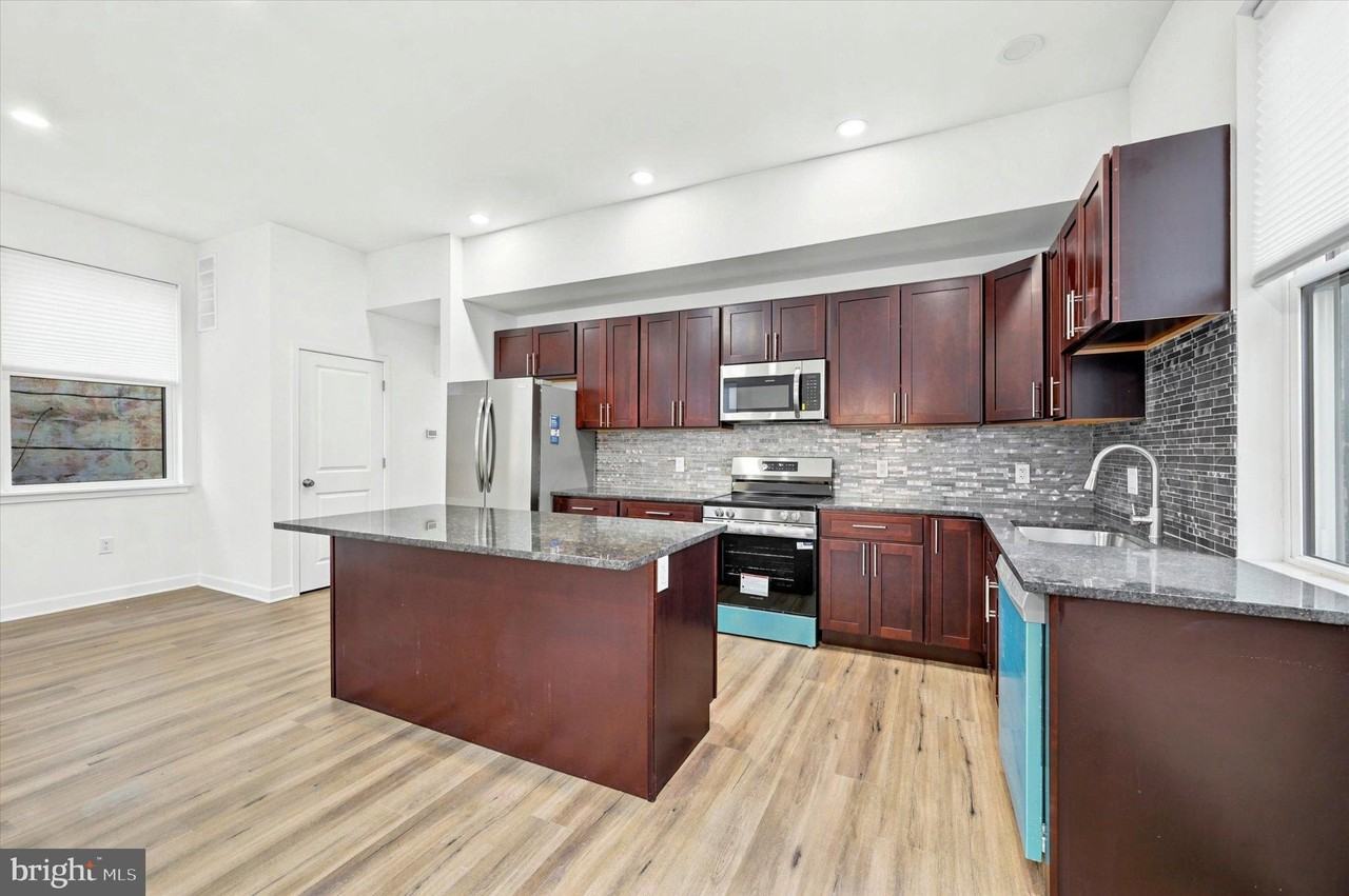 514 Ryers Ave #B - Photo 7 of 21