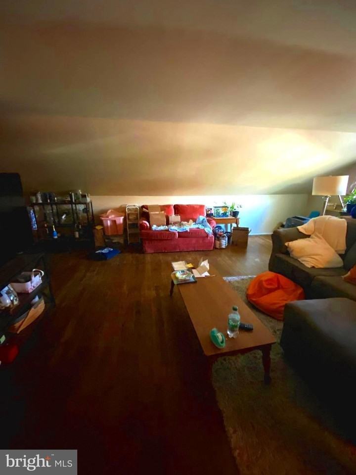 600 Farmington Ave #2 - Photo 6 of 15