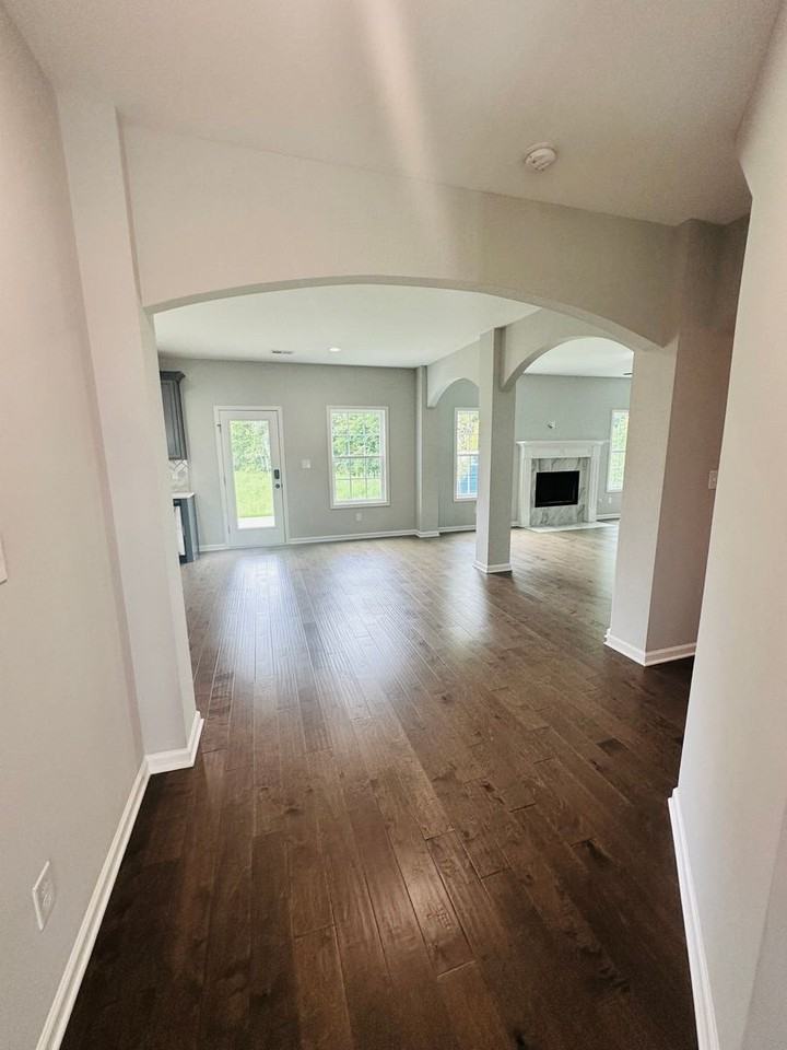 317 Shoshone Cir - Photo 5 of 30
