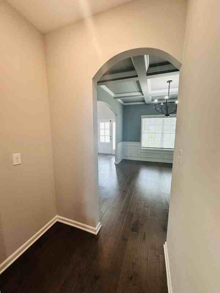 317 Shoshone Cir - Photo 7 of 30