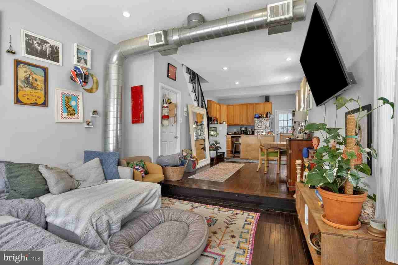 1776 Waterloo St - Photo 2 of 19