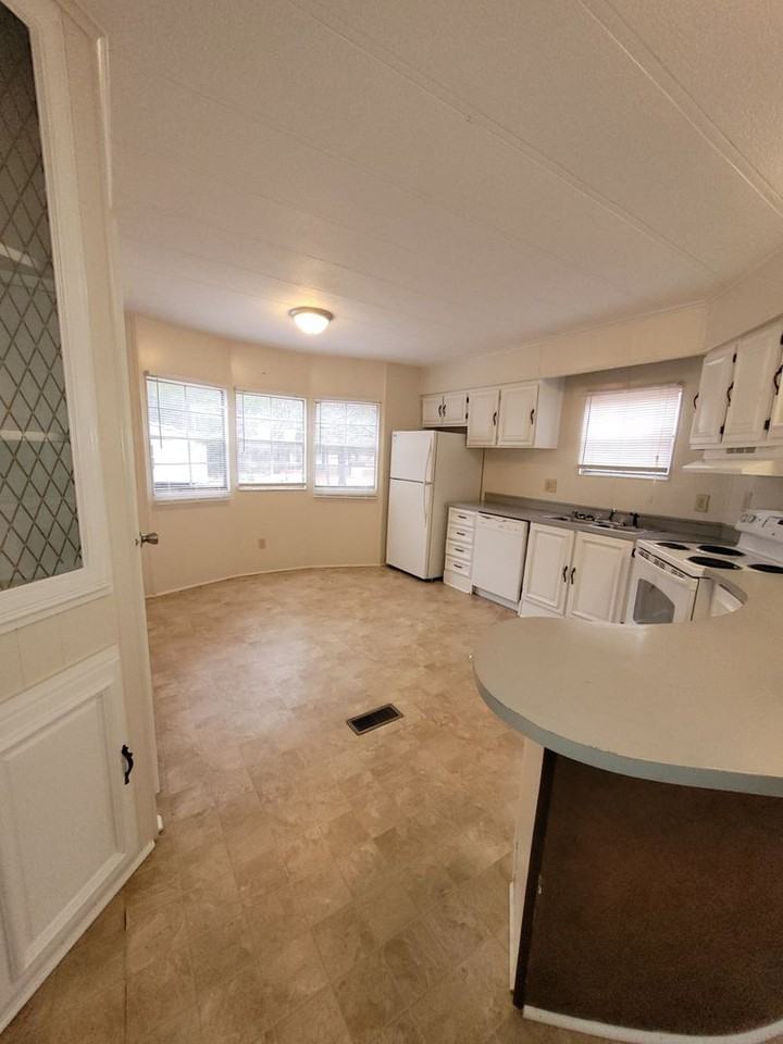 1754 Pine Valley Farm Rd - Photo 2 of 9