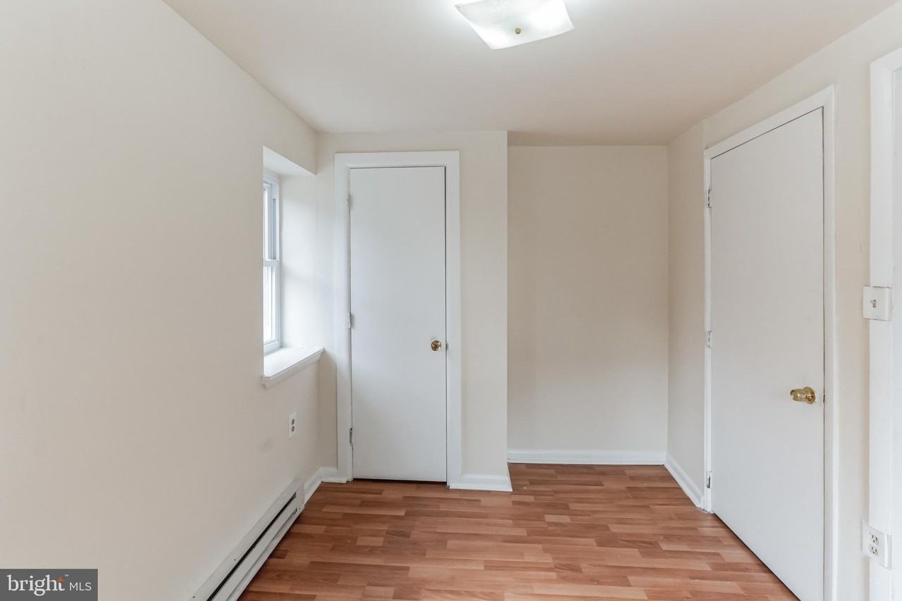 1305 N Lawrence St #1 - Photo 6 of 16