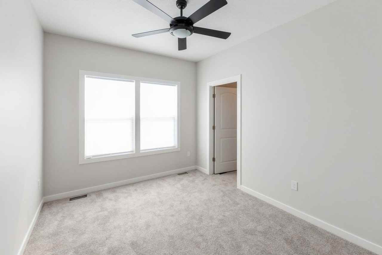 6810 Bright St - Photo 5 of 15