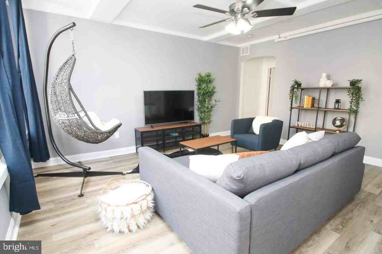 44 S 3rd St #3 - Photo 4 of 15