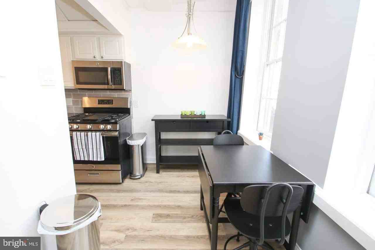 44 S 3rd St #3 - Photo 5 of 15