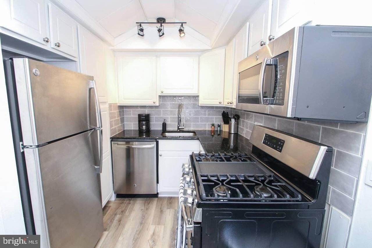 44 S 3rd St #3 - Photo 6 of 15