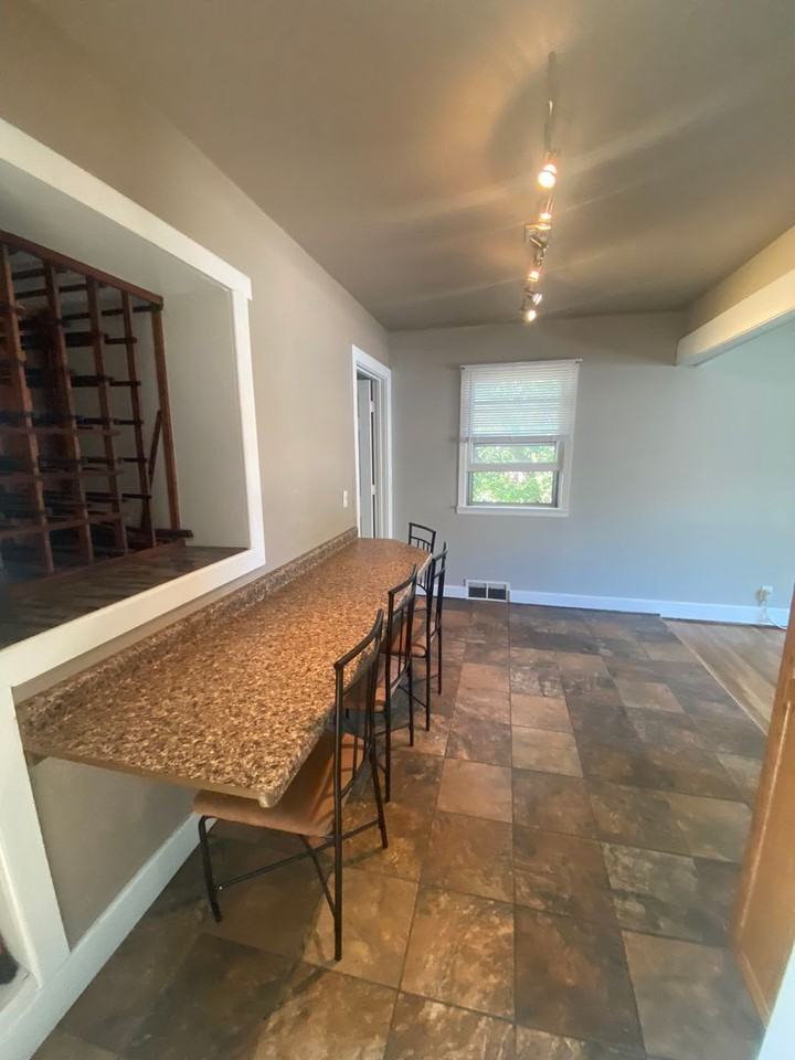 1701 Lodge St - Photo 7 of 23