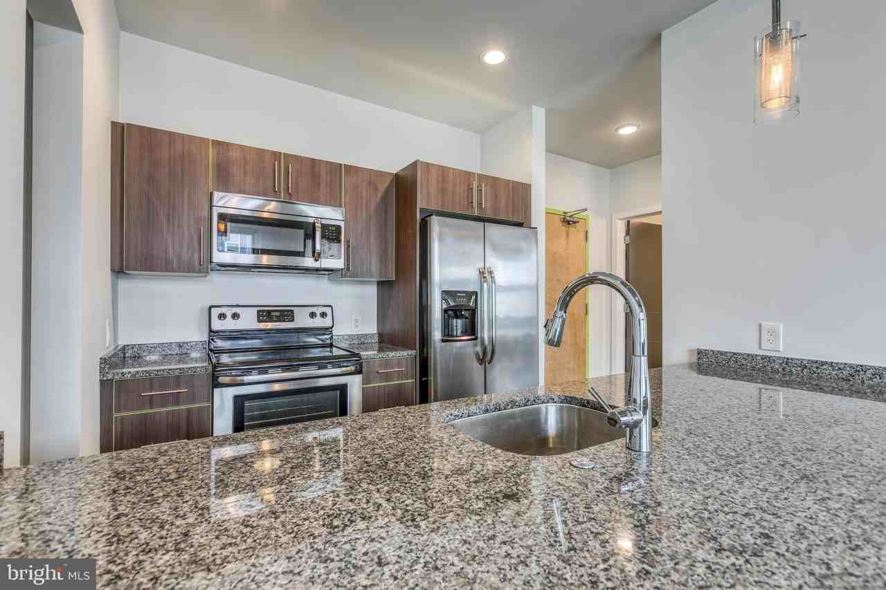 4800 Brown St #406 - Photo 6 of 17