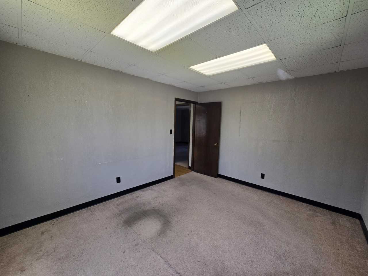 2327 Falls Ave #1 - Photo 6 of 12