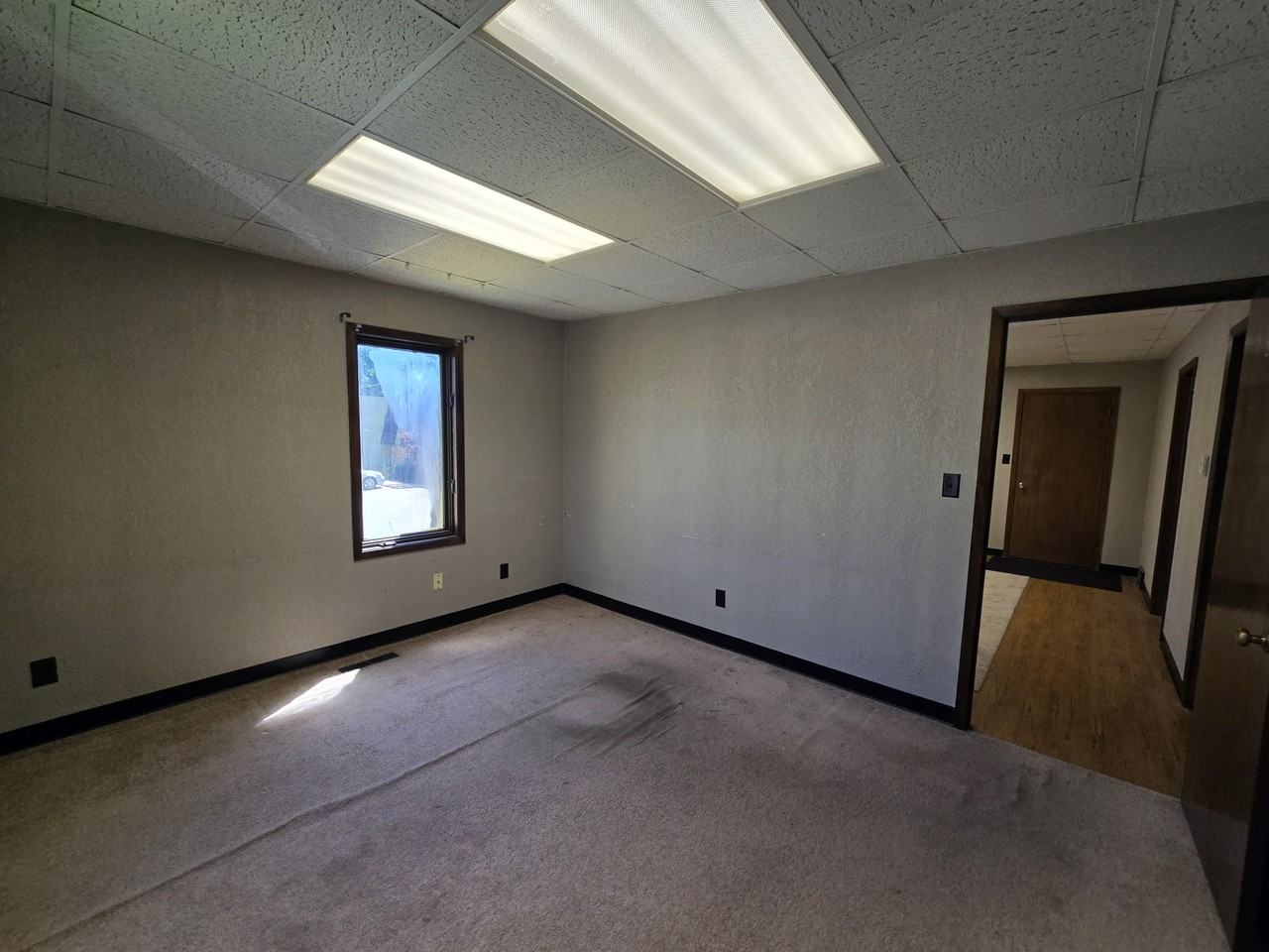 2327 Falls Ave #1 - Photo 7 of 12