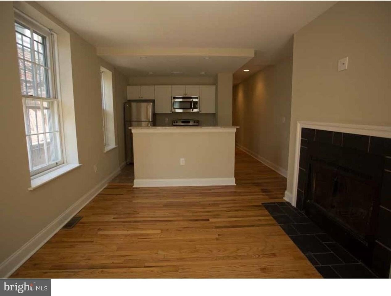 1114 Pine St #2R - Photo 2 of 9