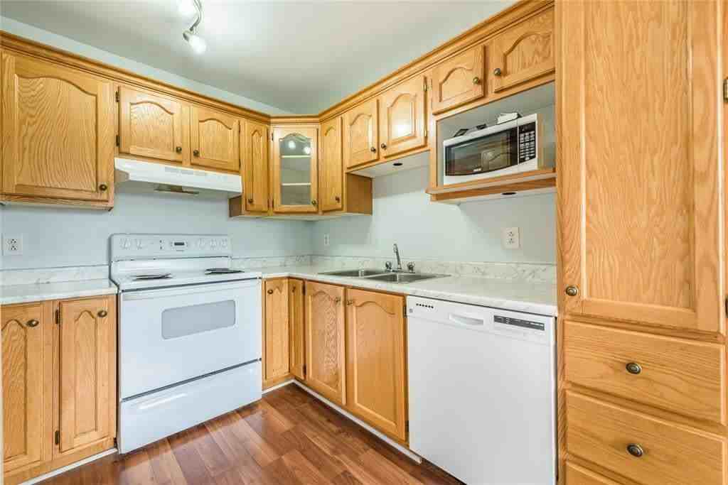 12 Meeker Pl #MAIN - Photo 2 of 9