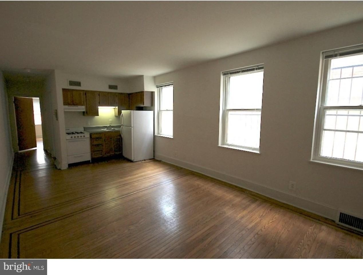 729 Spruce St #1B - Photo 6 of 9