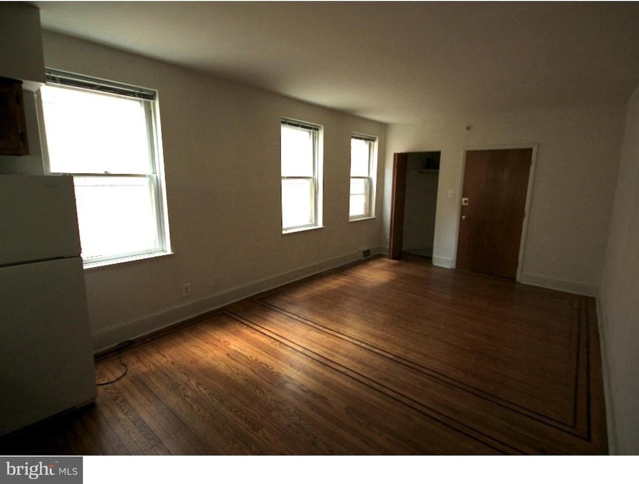 729 Spruce St #1B - Photo 7 of 9