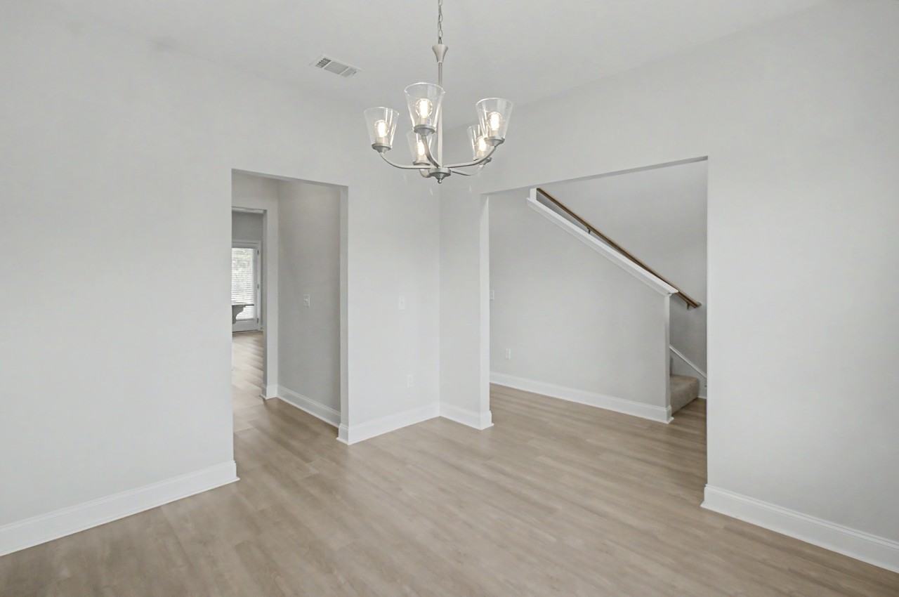 173 Mcclelland Loop Ne #1 - Photo 3 of 40