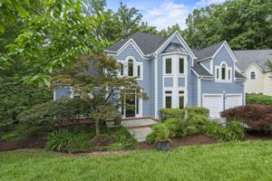 featured image of 7926 Long Ridge Ct #1