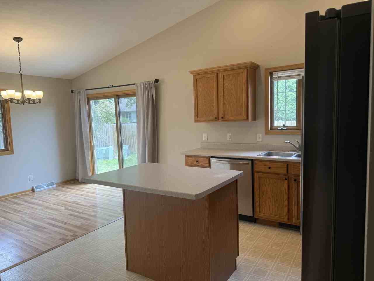 2701 N Wuthering Hills Dr #2703 - Photo 2 of 11